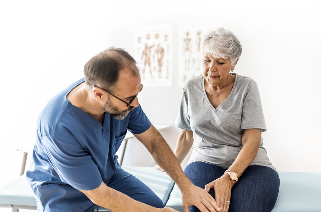 Recognizing Common Injuries in Older Adults and When to Seek Help